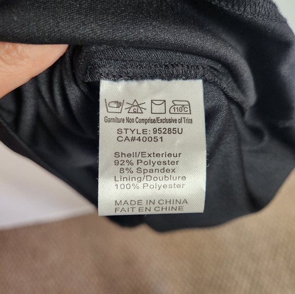 Frank Lyman Black Shutter Bandage V-Neck Cap Sleeve Sheath Dress Stretch Size 8 - Picture 9 of 12